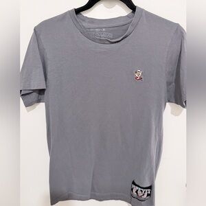 ✔️ Classic Gray Men’s Short Sleeve T-shirt. Size S.